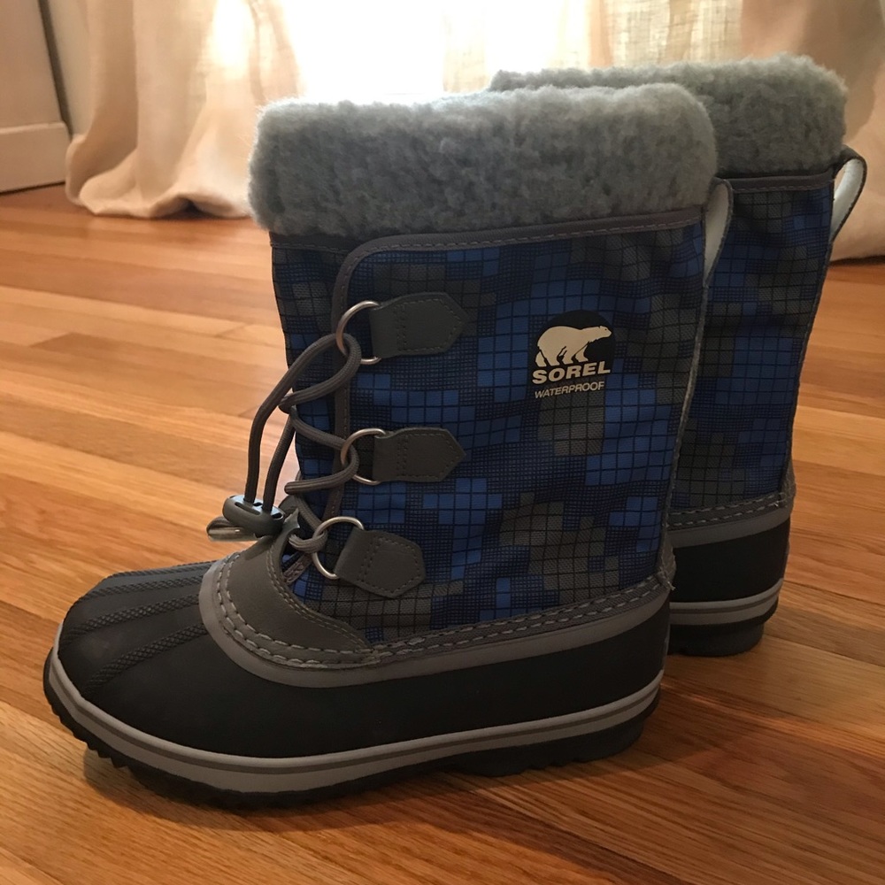 NWT Sorel snow boots